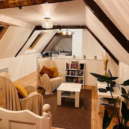 شقة Petit Loft De Charme En Centre Bretagne - Broceliande La Croix-Helléan
